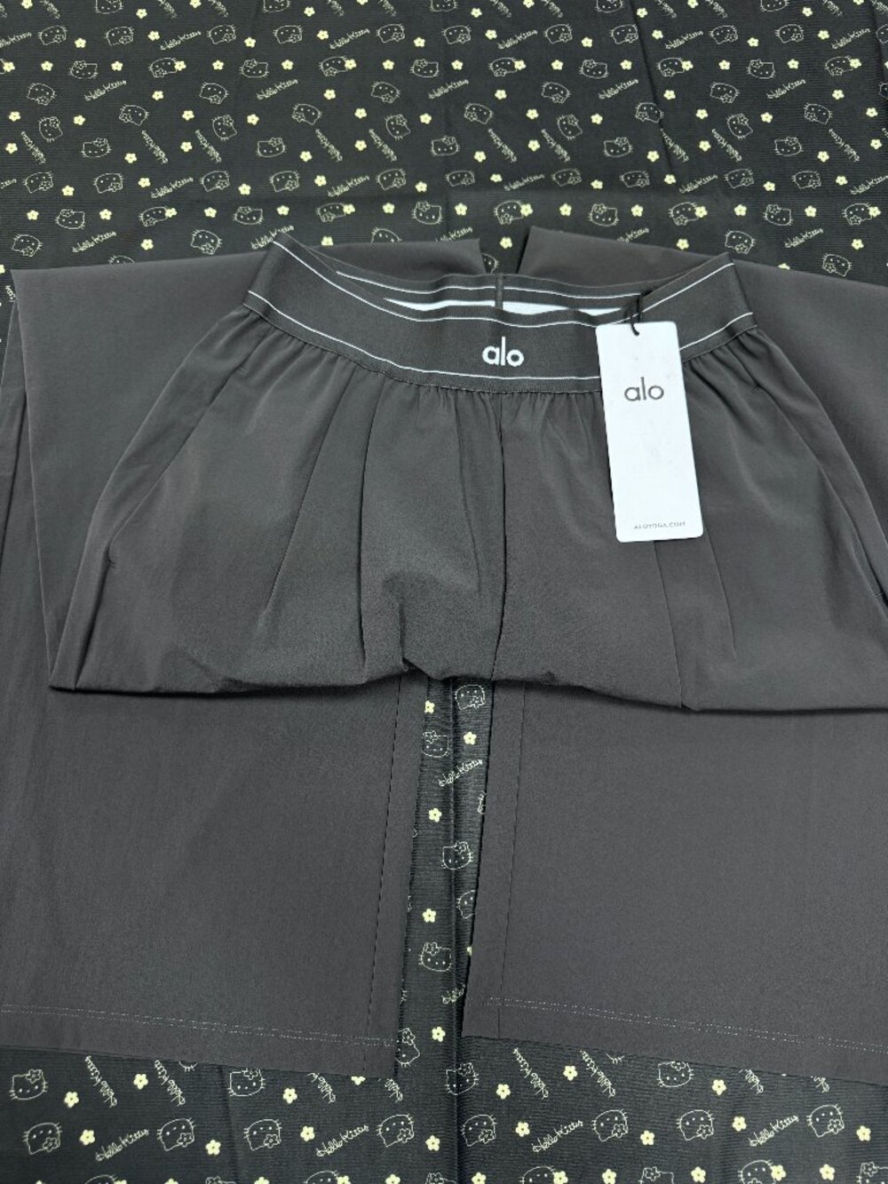 NWT Alo Yoga Suit Up Trouser Anthracite 🖋️ Tailored Wide Leg Pants (Regular) - Picture 4 of 9